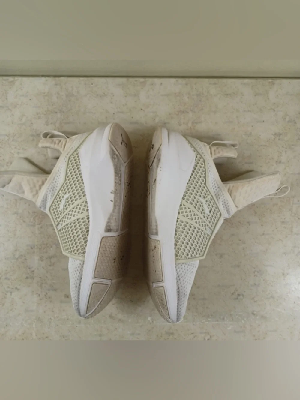 Puma White Slip-On Sneakers Women’s 7.5 EU 38 Lightweight Athleisure - Picture 5 of 8
